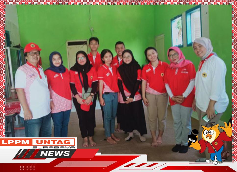 Ketua KKN Non Reguler Semester Genap melakukan monev di Kelurahan Medokan Semampir