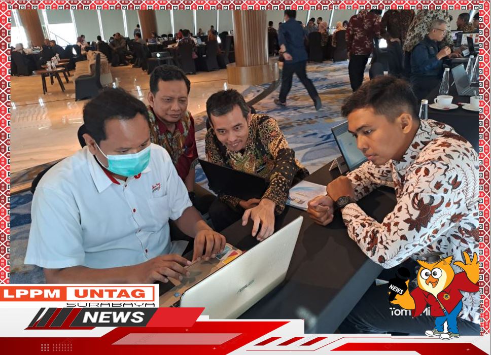 Tim LPPM Untag Surabaya melakukan penyelesaian data desain industri