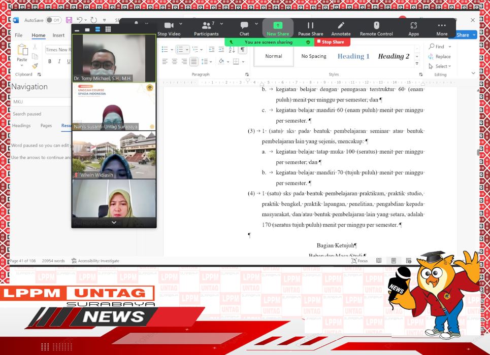 Kepala Pusat Publikasi Dan Kekayaan Intelektual LPPM Untag Surabaya melakukan layout akhir Buku Pedoman Akademik