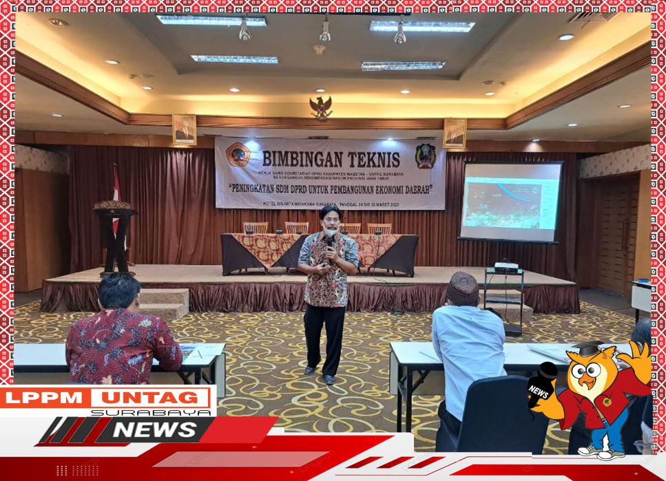 Dosen Fisip Untag Surabaya memberi paparan dalam Bimtek LPPM Untag Surabaya dengan DPRD Kabupaten Magetan