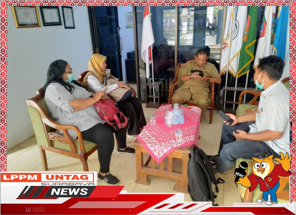 Kepala Pusat Inovasi dan Kewirausahaan LPPM melakukan inisiasi dalam pelaksanaan Koordinasi Sekolah BUMDes dengan Pemerintah Desa Galengdowo